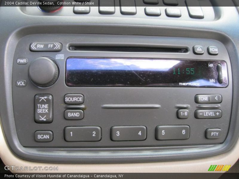 Cotillion White / Shale 2004 Cadillac DeVille Sedan