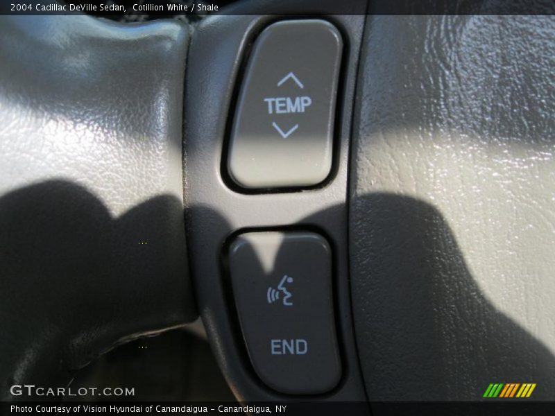 Cotillion White / Shale 2004 Cadillac DeVille Sedan