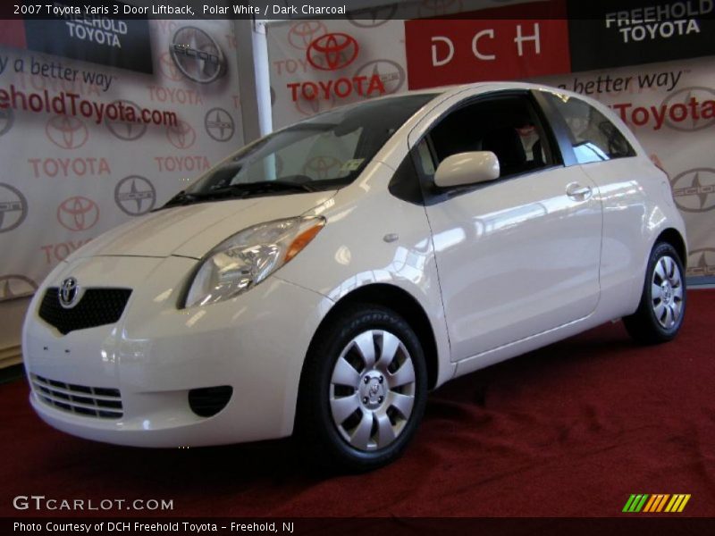 Polar White / Dark Charcoal 2007 Toyota Yaris 3 Door Liftback