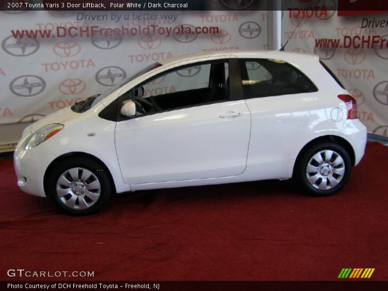 Polar White / Dark Charcoal 2007 Toyota Yaris 3 Door Liftback