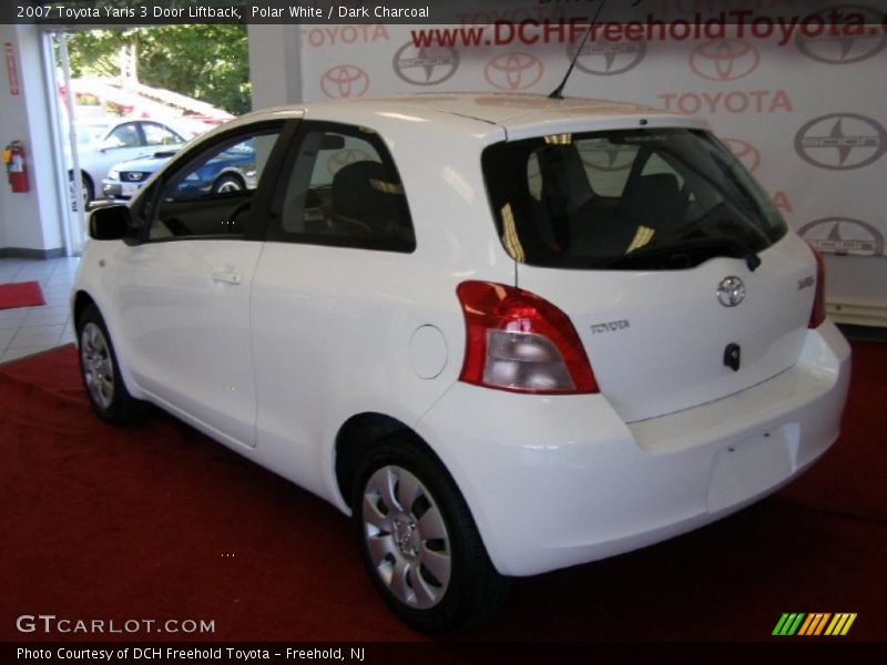 Polar White / Dark Charcoal 2007 Toyota Yaris 3 Door Liftback