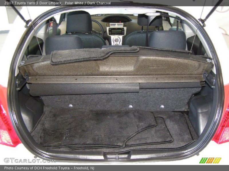 Polar White / Dark Charcoal 2007 Toyota Yaris 3 Door Liftback