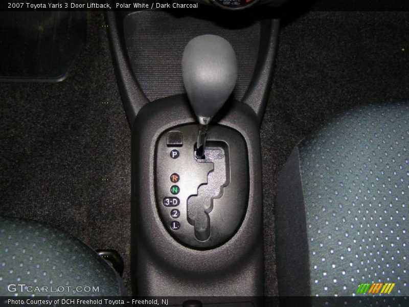 Polar White / Dark Charcoal 2007 Toyota Yaris 3 Door Liftback