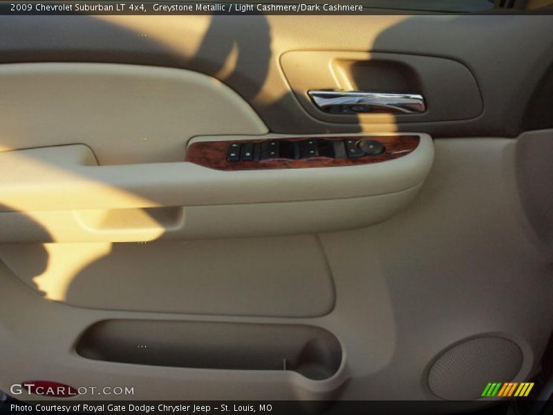 Greystone Metallic / Light Cashmere/Dark Cashmere 2009 Chevrolet Suburban LT 4x4