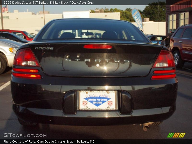 Brilliant Black / Dark Slate Grey 2006 Dodge Stratus SXT Sedan