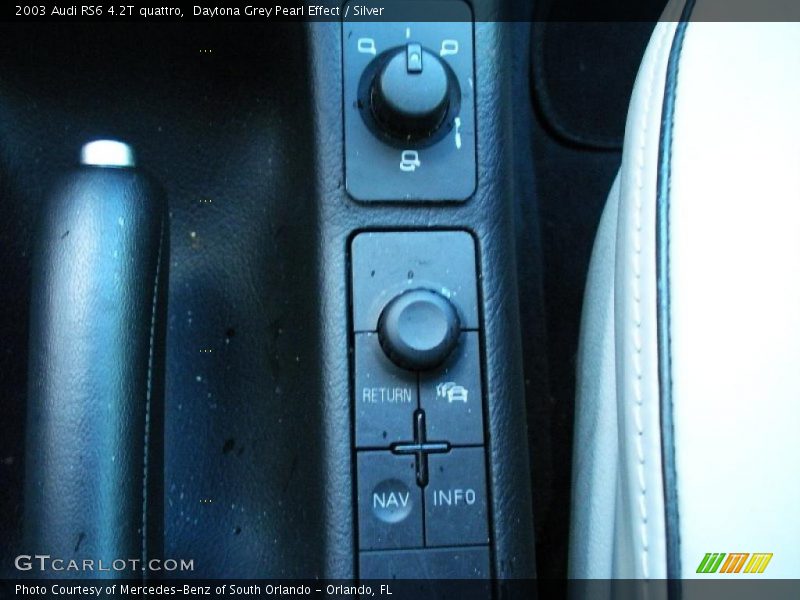 Daytona Grey Pearl Effect / Silver 2003 Audi RS6 4.2T quattro