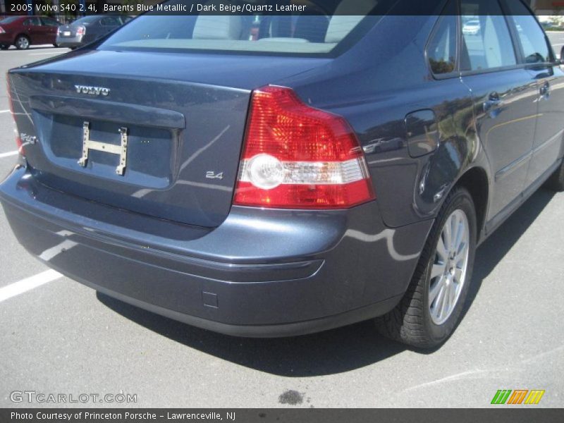 Barents Blue Metallic / Dark Beige/Quartz Leather 2005 Volvo S40 2.4i