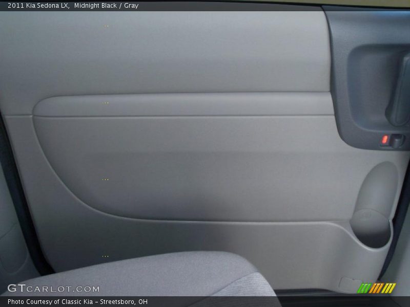 Midnight Black / Gray 2011 Kia Sedona LX
