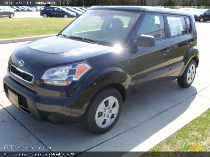 Shadow Black / Black Cloth 2011 Kia Soul 1.6