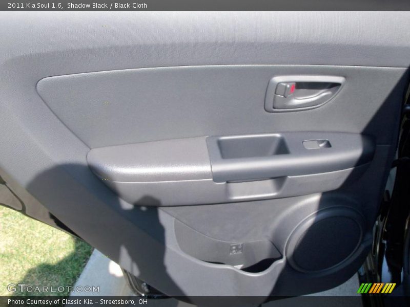 Shadow Black / Black Cloth 2011 Kia Soul 1.6