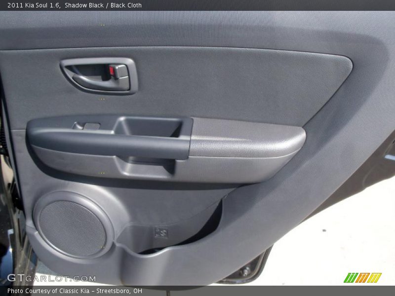 Shadow Black / Black Cloth 2011 Kia Soul 1.6