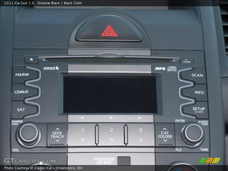 Shadow Black / Black Cloth 2011 Kia Soul 1.6