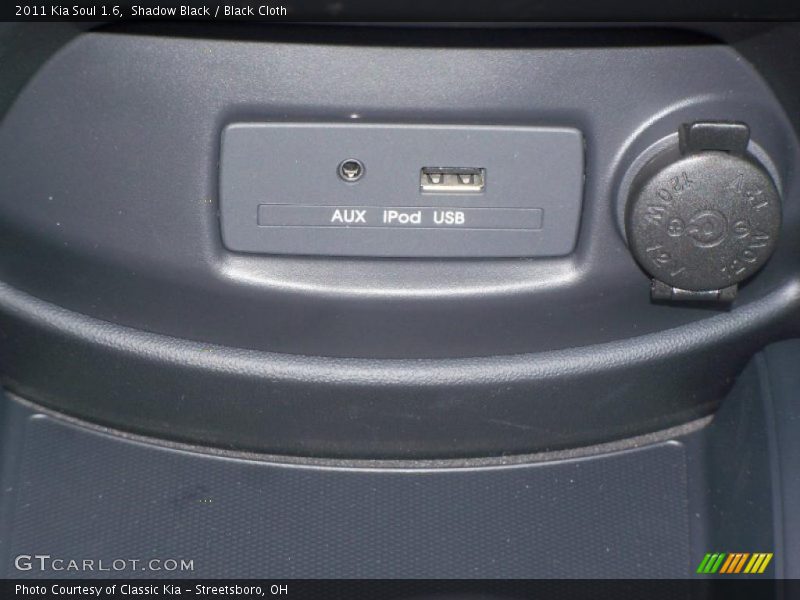 Shadow Black / Black Cloth 2011 Kia Soul 1.6