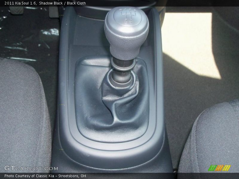 Shadow Black / Black Cloth 2011 Kia Soul 1.6