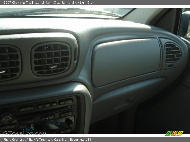 Graphite Metallic / Light Gray 2007 Chevrolet TrailBlazer LS 4x4