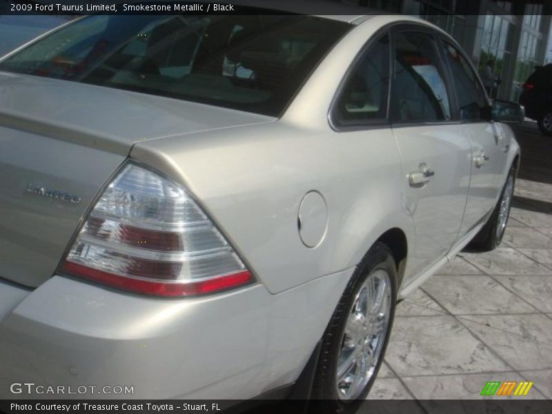 Smokestone Metallic / Black 2009 Ford Taurus Limited
