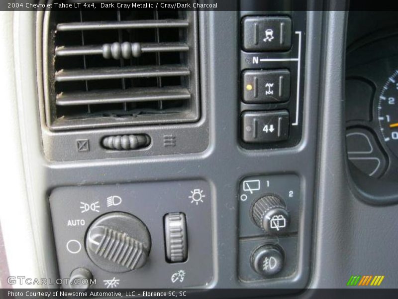 Dark Gray Metallic / Gray/Dark Charcoal 2004 Chevrolet Tahoe LT 4x4