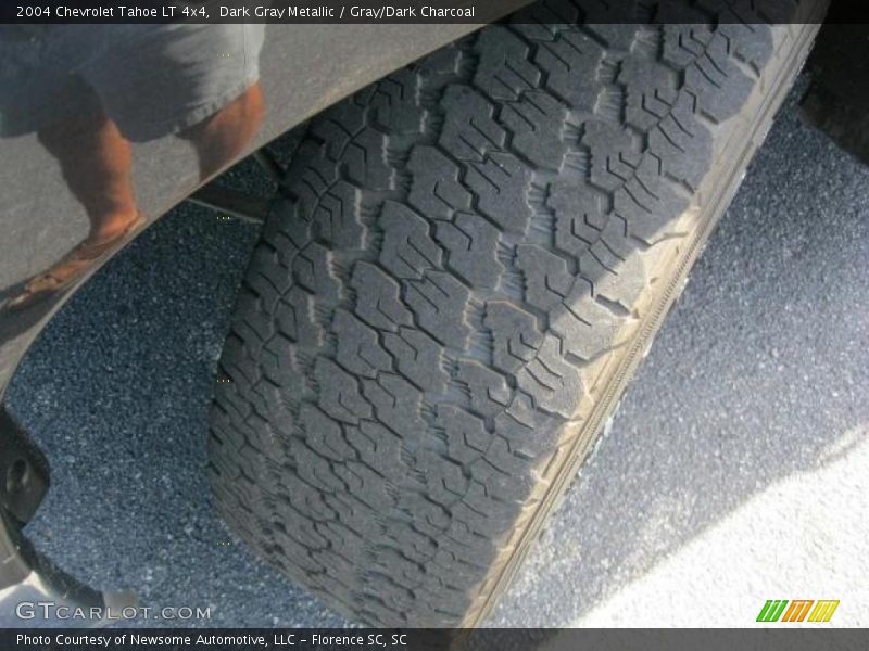 Dark Gray Metallic / Gray/Dark Charcoal 2004 Chevrolet Tahoe LT 4x4