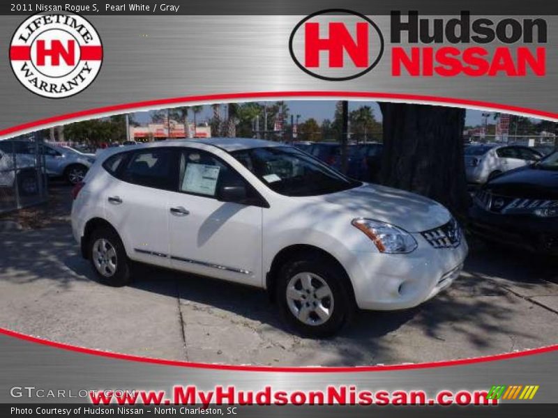 Pearl White / Gray 2011 Nissan Rogue S