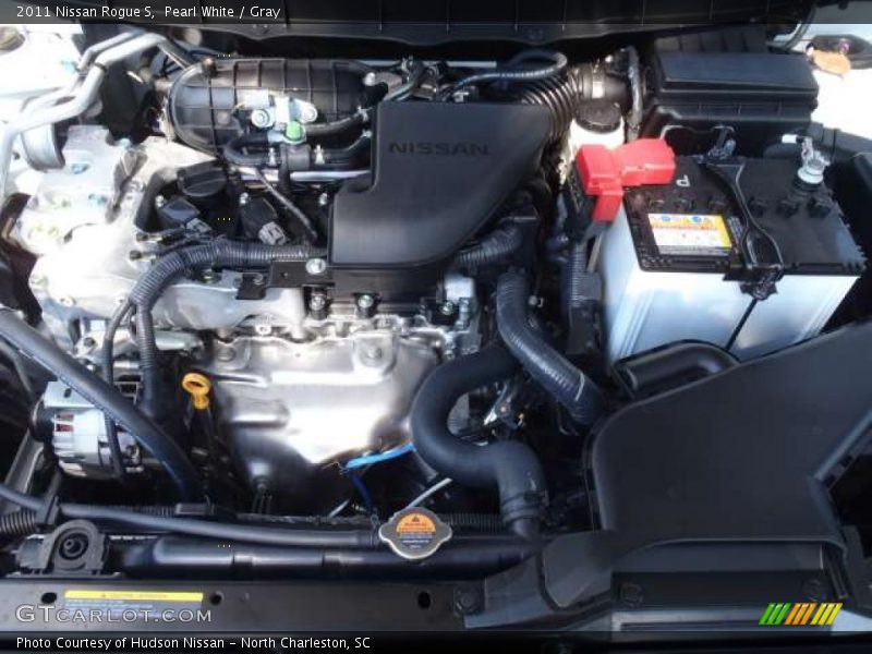 Pearl White / Gray 2011 Nissan Rogue S