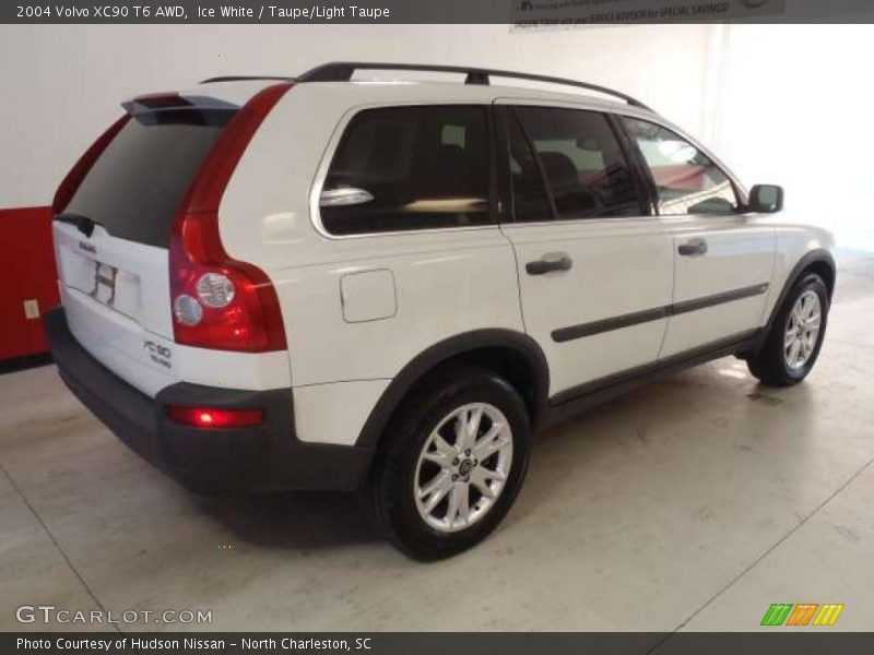 Ice White / Taupe/Light Taupe 2004 Volvo XC90 T6 AWD