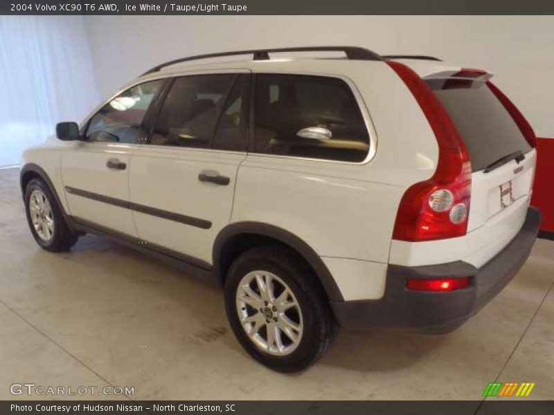 Ice White / Taupe/Light Taupe 2004 Volvo XC90 T6 AWD