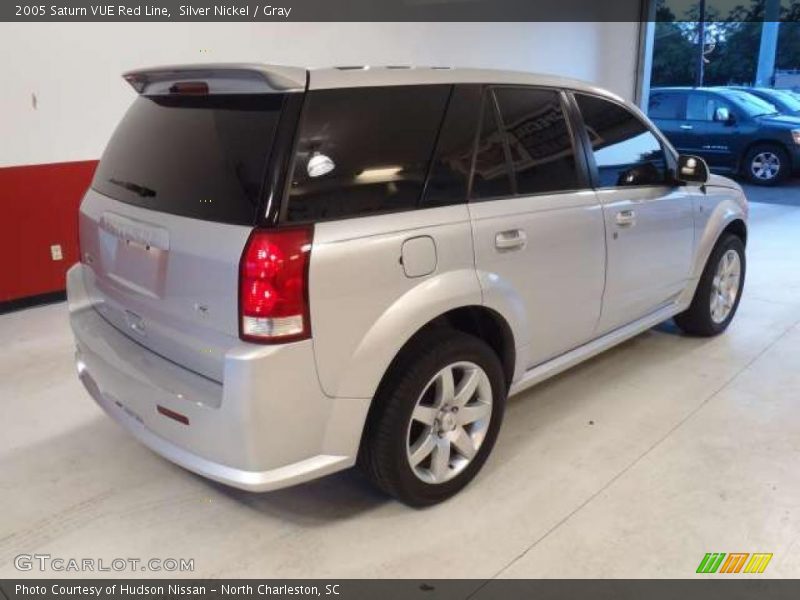 Silver Nickel / Gray 2005 Saturn VUE Red Line
