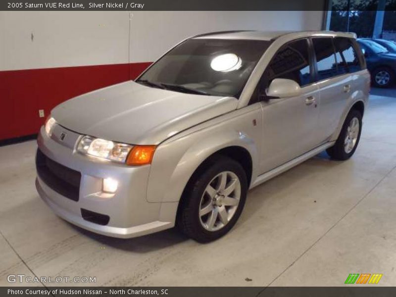 Silver Nickel / Gray 2005 Saturn VUE Red Line