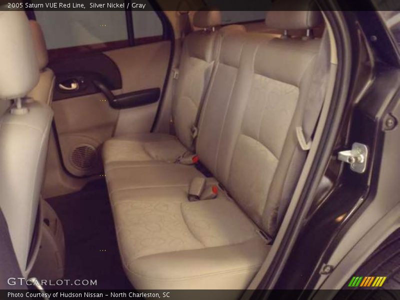 Silver Nickel / Gray 2005 Saturn VUE Red Line