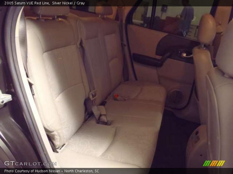 Silver Nickel / Gray 2005 Saturn VUE Red Line