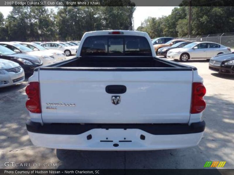 Bright White / Khaki 2007 Dodge Dakota SLT Club Cab