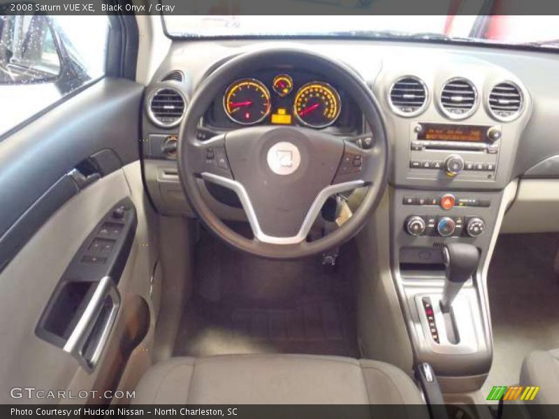 Black Onyx / Gray 2008 Saturn VUE XE