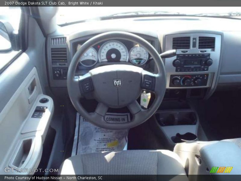 Bright White / Khaki 2007 Dodge Dakota SLT Club Cab