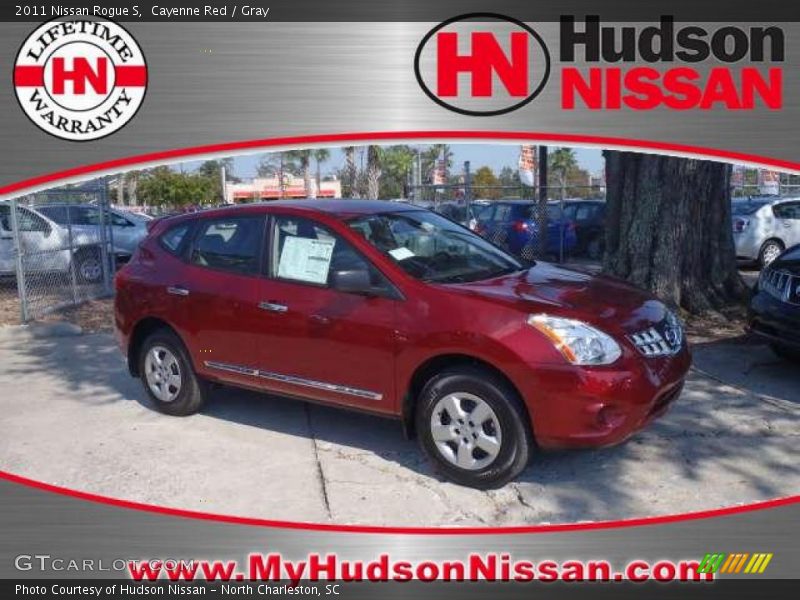 Cayenne Red / Gray 2011 Nissan Rogue S