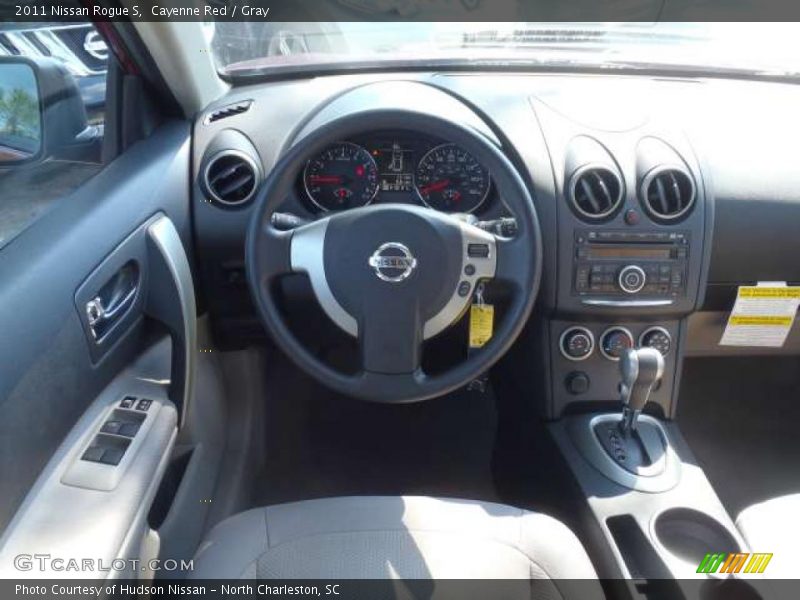 Cayenne Red / Gray 2011 Nissan Rogue S