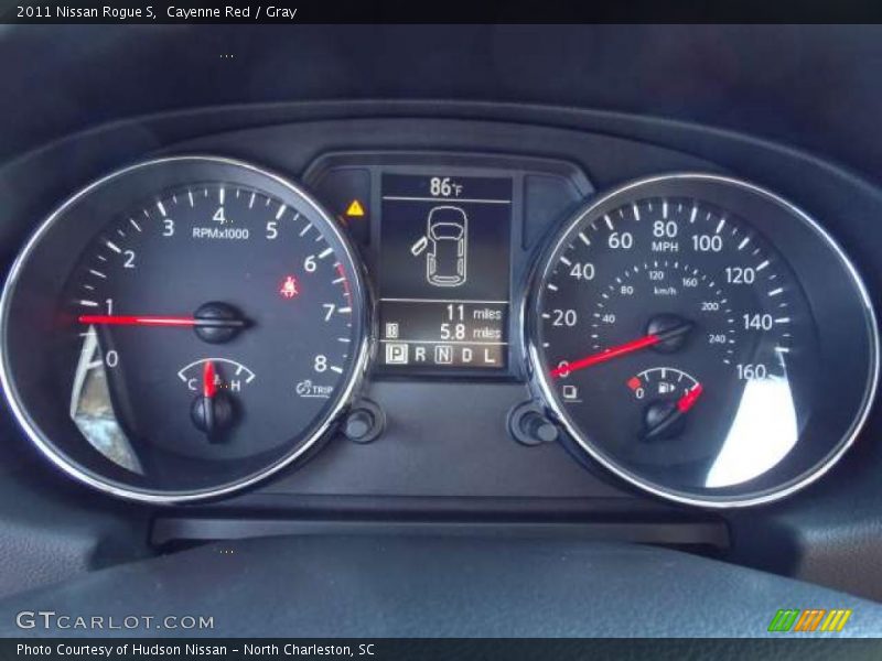 Cayenne Red / Gray 2011 Nissan Rogue S