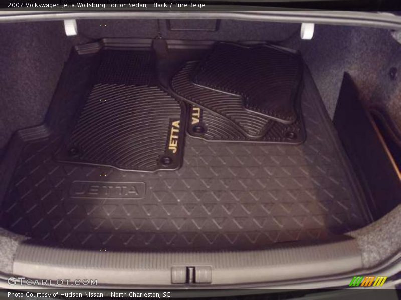 Black / Pure Beige 2007 Volkswagen Jetta Wolfsburg Edition Sedan