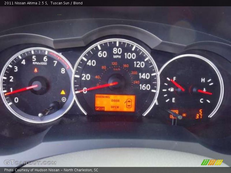 Tuscan Sun / Blond 2011 Nissan Altima 2.5 S