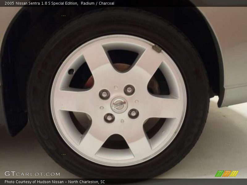 Radium / Charcoal 2005 Nissan Sentra 1.8 S Special Edition