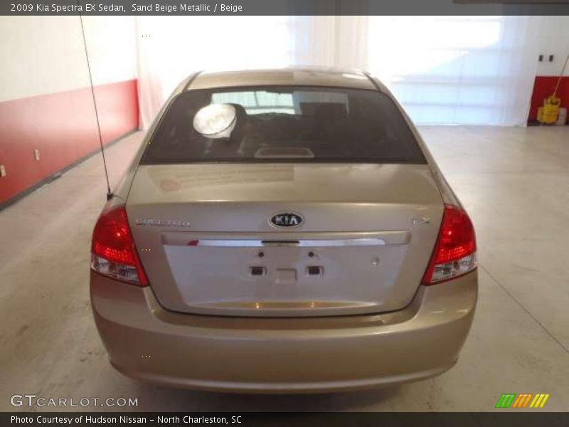 Sand Beige Metallic / Beige 2009 Kia Spectra EX Sedan