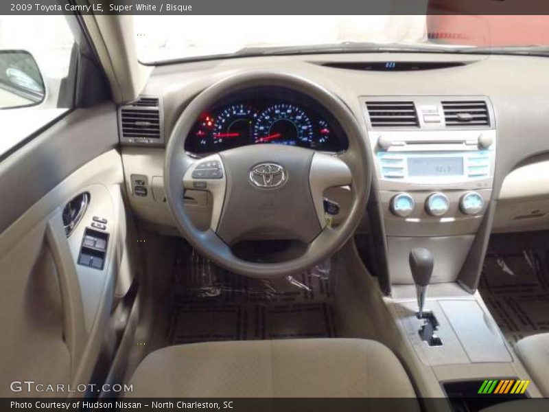 Super White / Bisque 2009 Toyota Camry LE