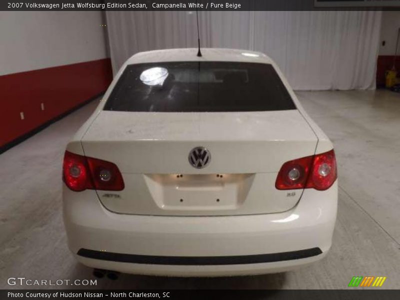 Campanella White / Pure Beige 2007 Volkswagen Jetta Wolfsburg Edition Sedan