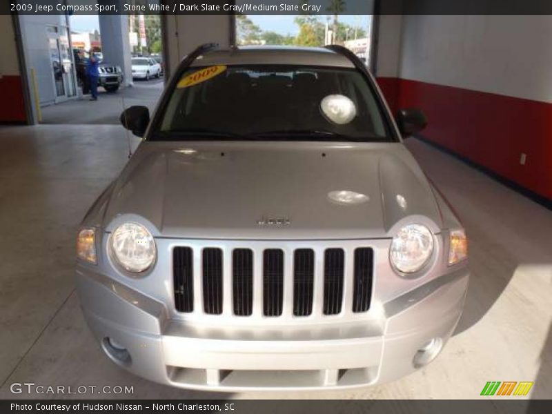 Stone White / Dark Slate Gray/Medium Slate Gray 2009 Jeep Compass Sport