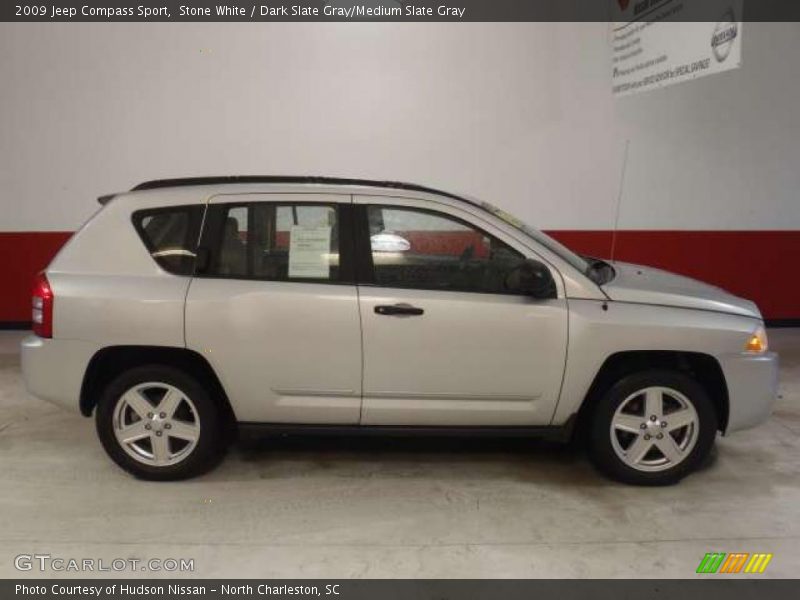 Stone White / Dark Slate Gray/Medium Slate Gray 2009 Jeep Compass Sport