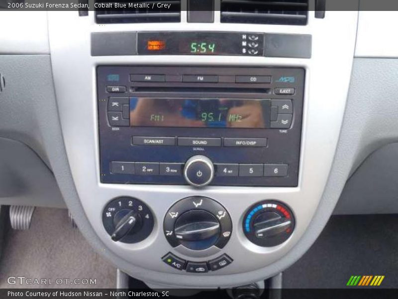Cobalt Blue Metallic / Grey 2006 Suzuki Forenza Sedan