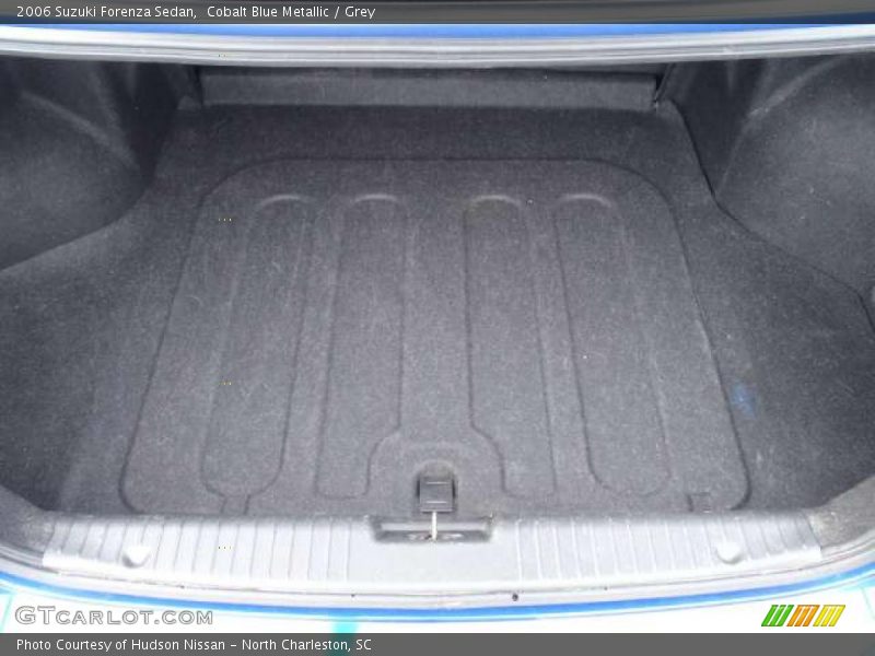 Cobalt Blue Metallic / Grey 2006 Suzuki Forenza Sedan