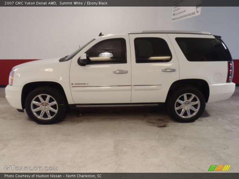 Summit White / Ebony Black 2007 GMC Yukon Denali AWD