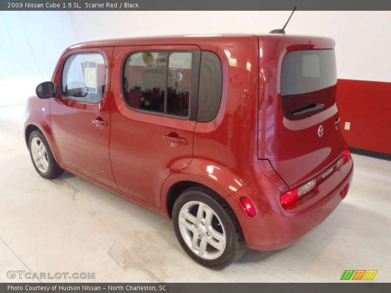 Scarlet Red / Black 2009 Nissan Cube 1.8 SL