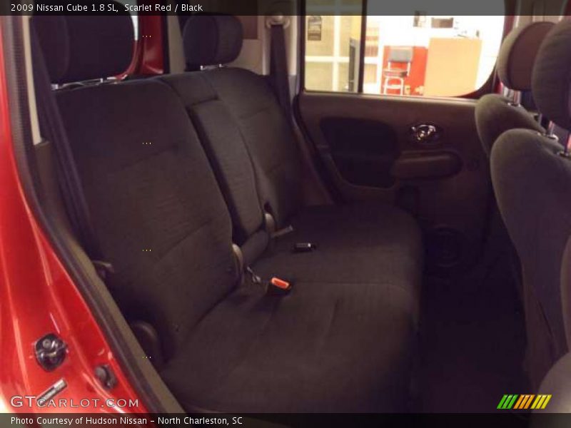 Scarlet Red / Black 2009 Nissan Cube 1.8 SL