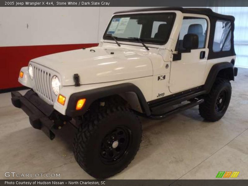 Stone White / Dark Slate Gray 2005 Jeep Wrangler X 4x4